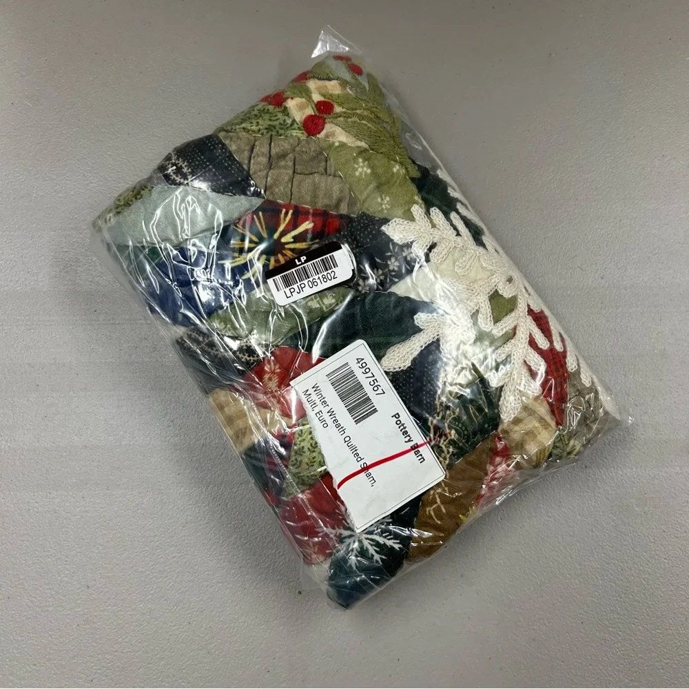 Pottery Barn Winter Wreath Quilted Pillow Sham Cover EURO Patchwork NEW
